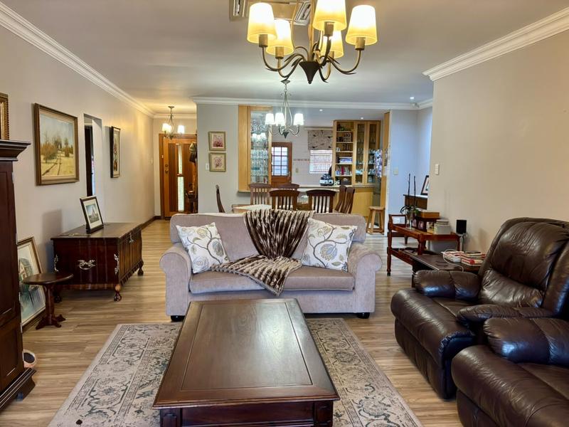 4 Bedroom Property for Sale in Helicon Heights Free State